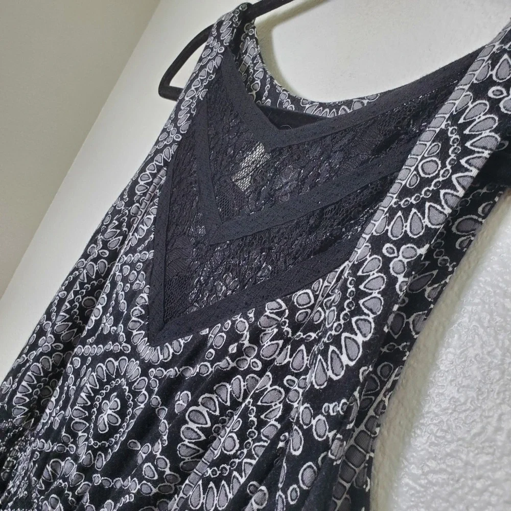 Soma Black & Gray Sleeveless Jersey Knit Dress with Lace Yoke & Pockets Size‎ L